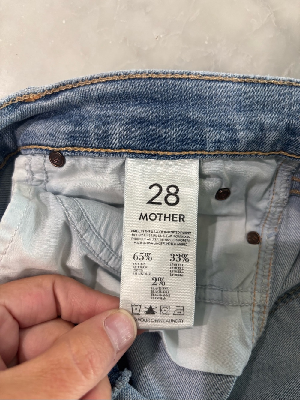 MOTHER The Rascal Fray Light Kitty Cropped Ankle Jeans - Picture 6 of 12
